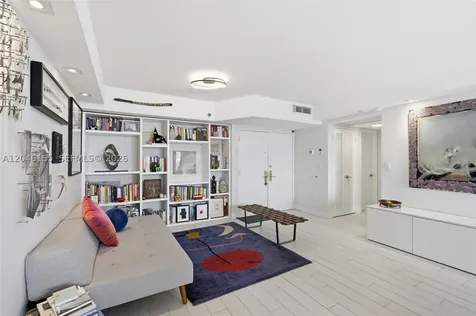 9 Island Avenue Miami Beach FL 33139