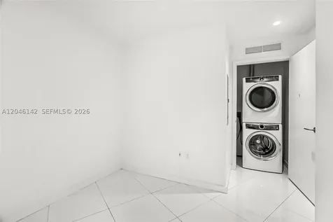 851 NE 1st Avenue Miami FL 33132
