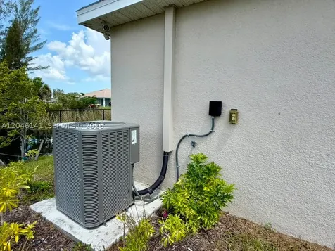 4104 NE 12th Court Cape Coral FL 33909