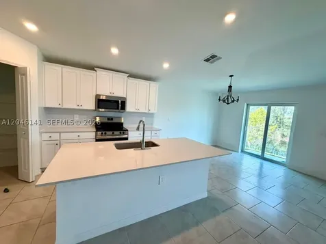 4104 NE 12th Court Cape Coral FL 33909