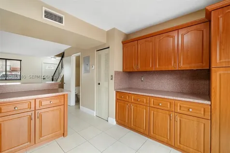 1809 SW 107th Avenue Miami FL 33165