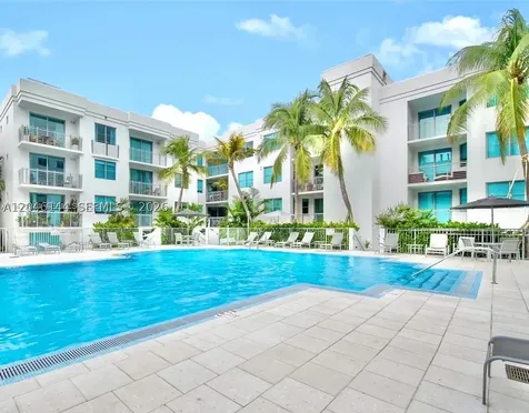 110 Washington Avenue Miami Beach FL 33139