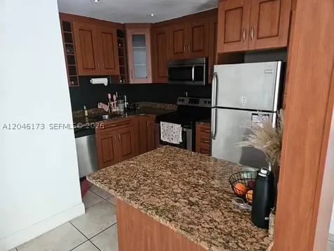 9483 SW 76th Street Miami FL 33173