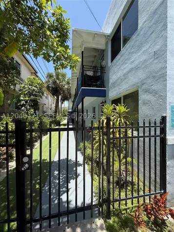 1450 Lenox Avenue Miami Beach FL 33139