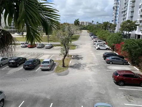 2861 Leonard Drive Aventura FL 33160
