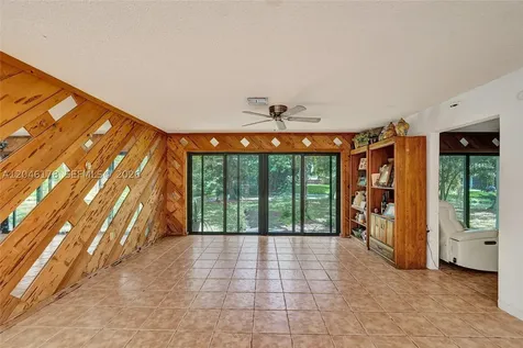 9120 SW 49th Street Cooper City FL 33328