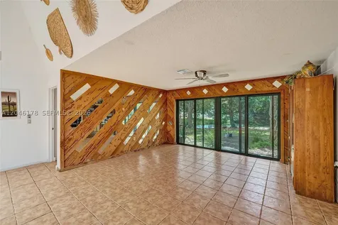 9120 SW 49th Street Cooper City FL 33328