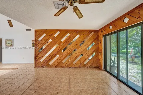 9120 SW 49th Street Cooper City FL 33328