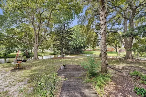 9120 SW 49th Street Cooper City FL 33328
