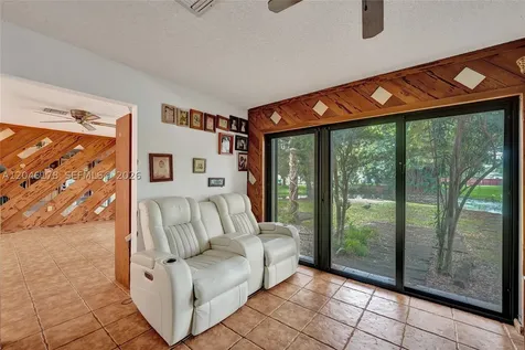 9120 SW 49th Street Cooper City FL 33328