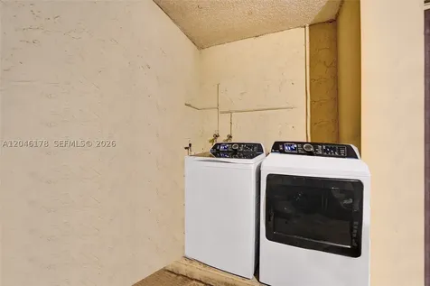 9120 SW 49th Street Cooper City FL 33328