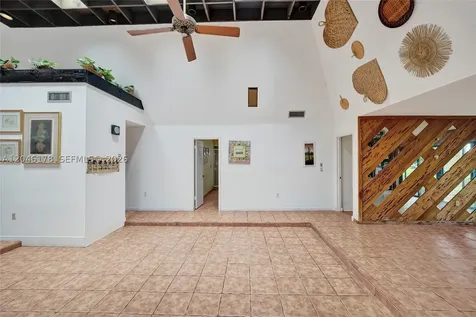 9120 SW 49th Street Cooper City FL 33328