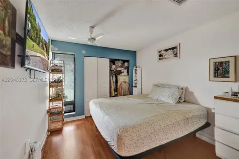 9120 SW 49th Street Cooper City FL 33328