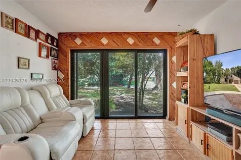 9120 SW 49th Street Cooper City FL 33328