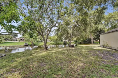 9120 SW 49th Street Cooper City FL 33328