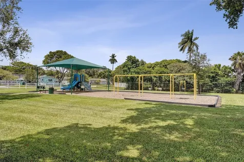 9120 SW 49th Street Cooper City FL 33328