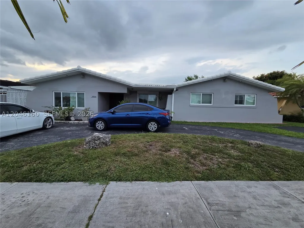 10321 SW 17th Street Miami FL 33165
