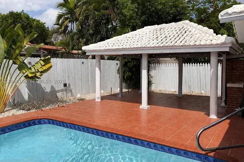10321 SW 17th Street Miami FL 33165