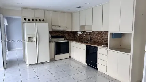 10321 SW 17th Street Miami FL 33165