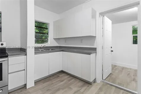 27 NE 60th Terrace Miami FL 33137