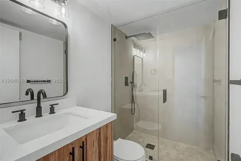 5555 Collins Avenue Miami Beach FL 33140