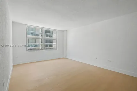 5555 Collins Avenue Miami Beach FL 33140