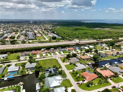 2014 Everest Parkway Cape Coral FL 33904