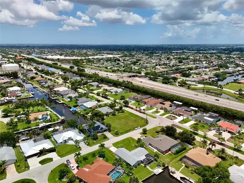 2014 Everest Parkway Cape Coral FL 33904