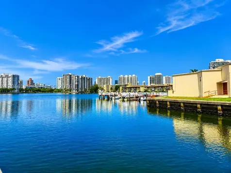 2859 Leonard Drive Aventura FL 33160