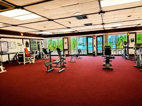 2859 Leonard Drive Aventura FL 33160