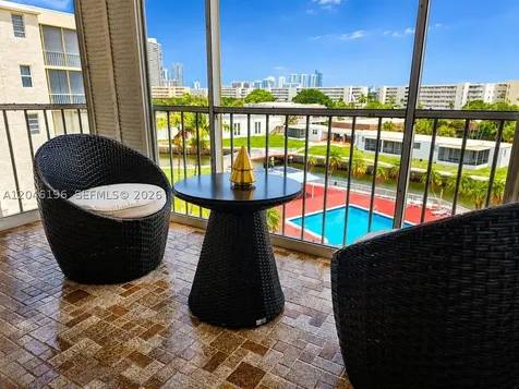 2859 Leonard Drive Aventura FL 33160