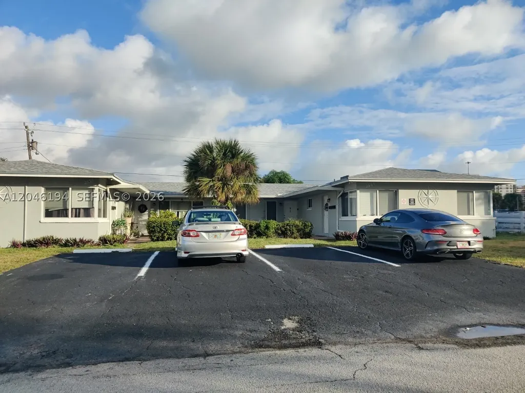 2859 NE 30th Street Fort Lauderdale FL 33306