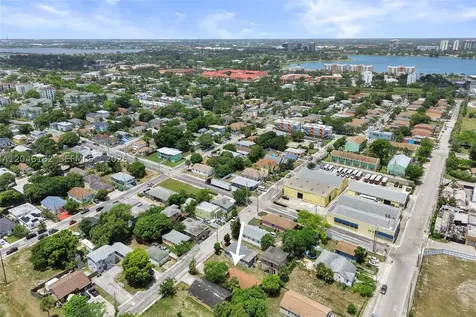 727 22nd Street West Palm Beach FL 33407