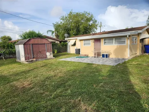772 Gardenia Drive Royal Palm Beach FL 33411