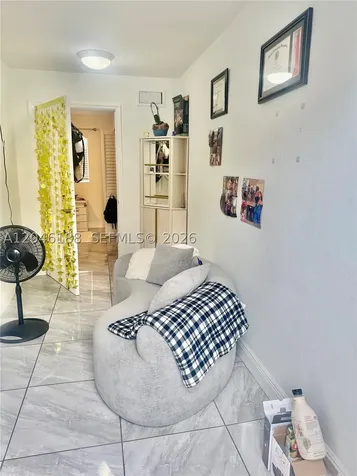 734 E 39th Street Hialeah FL 33013