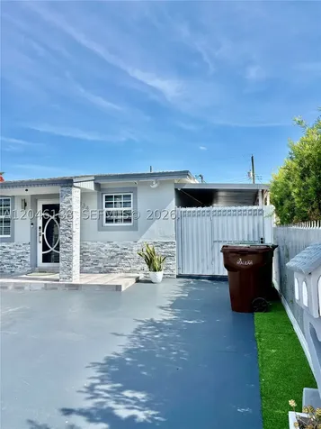 734 E 39th Street Hialeah FL 33013