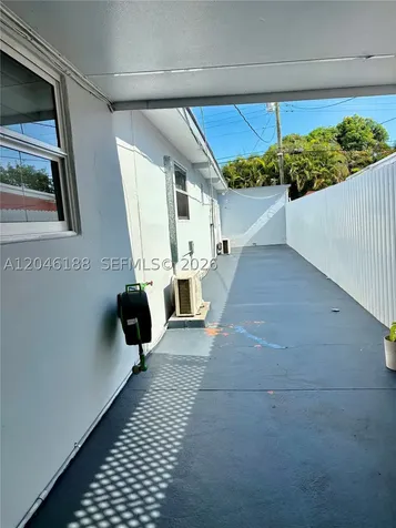 734 E 39th Street Hialeah FL 33013