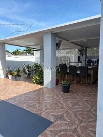 734 E 39th Street Hialeah FL 33013
