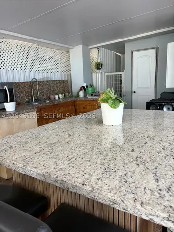 734 E 39th Street Hialeah FL 33013