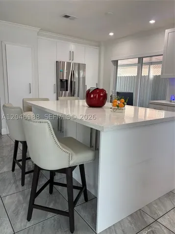 734 E 39th Street Hialeah FL 33013