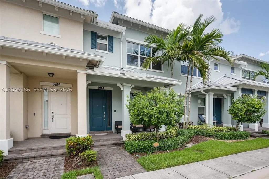 3944 Poinciana Lane Hollywood FL 33021