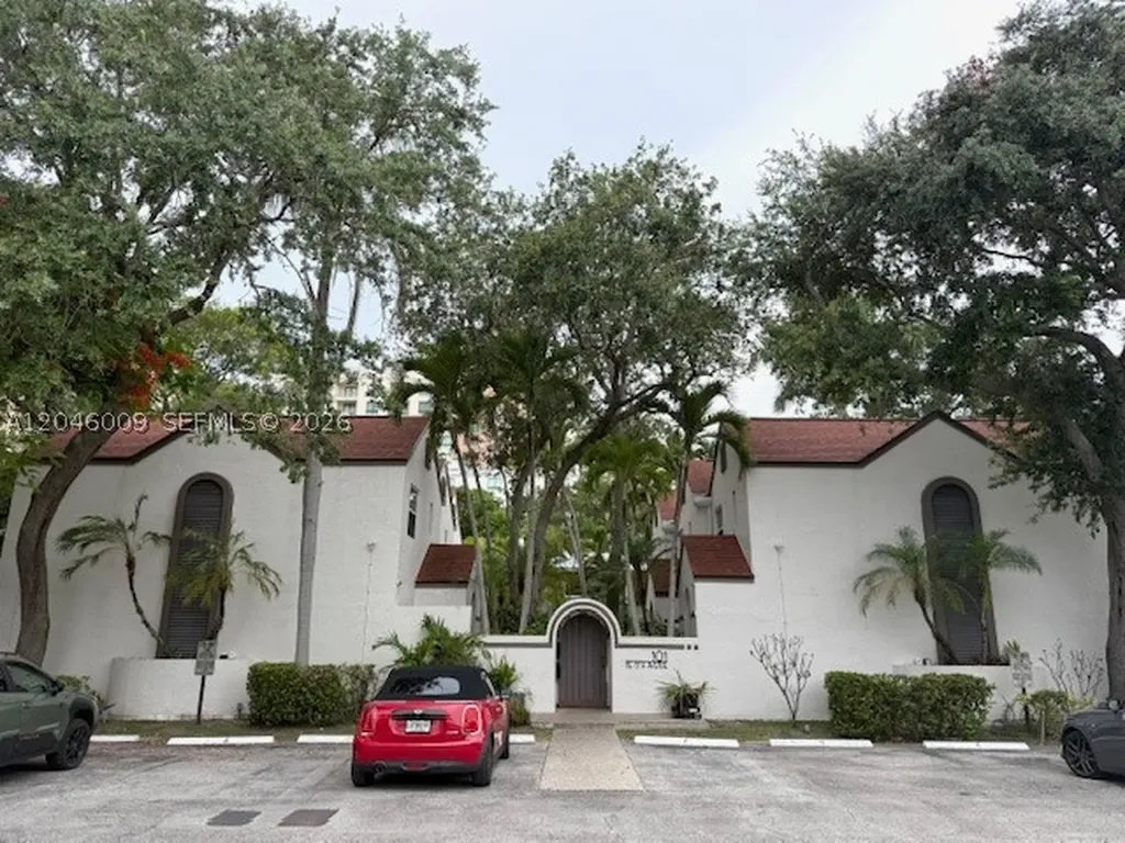 101 NE 8th Avenue Fort Lauderdale FL 33301