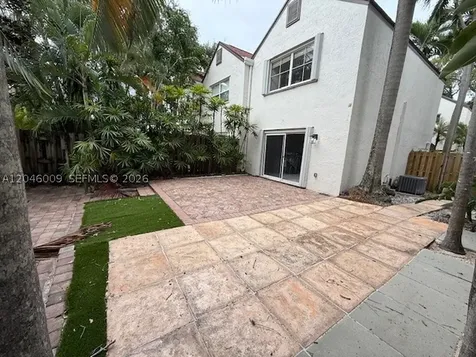 101 NE 8th Avenue Fort Lauderdale FL 33301
