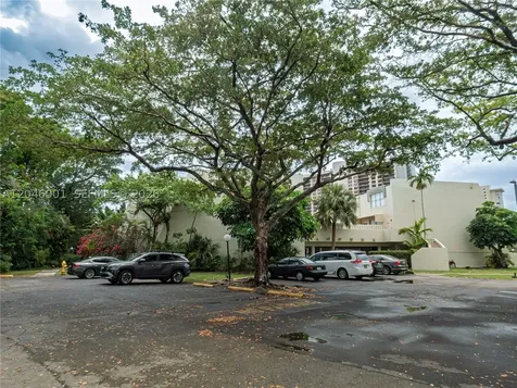 1655 NE 115th Street Miami FL 33181