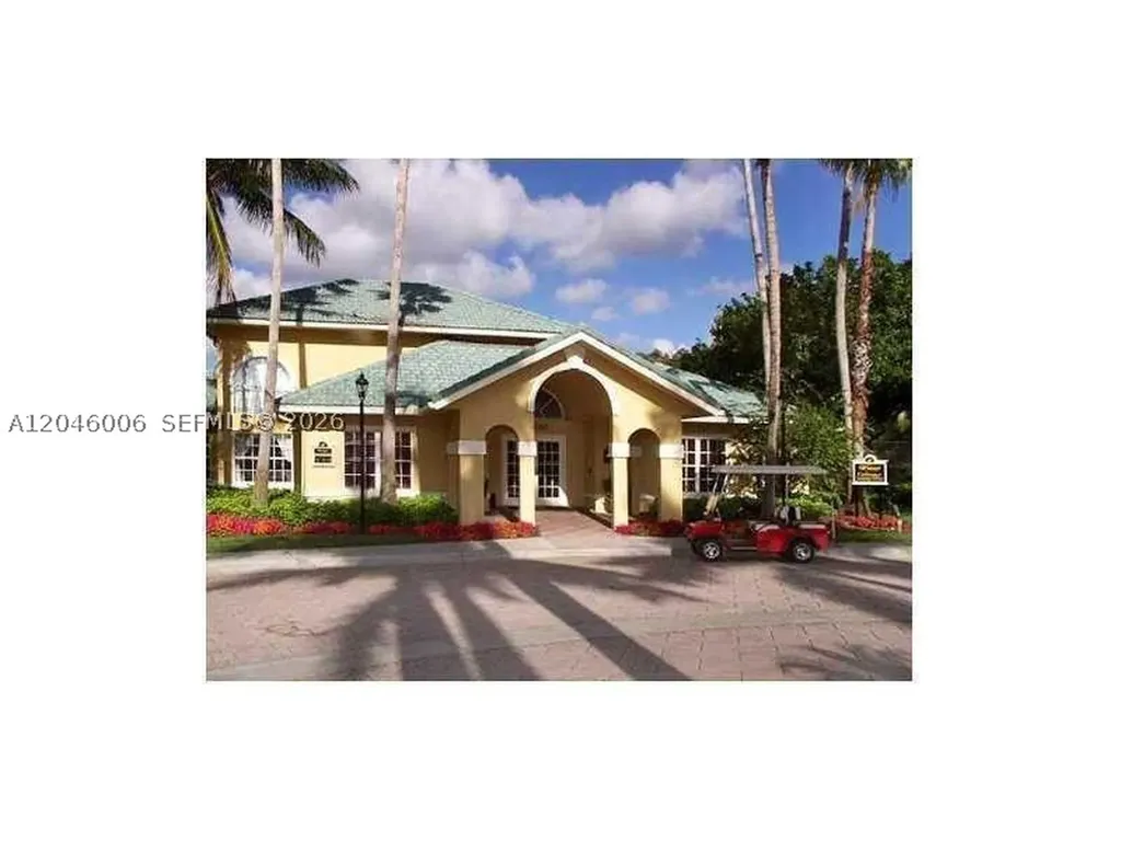 4015 W Mcnab Road Pompano Beach FL 33069