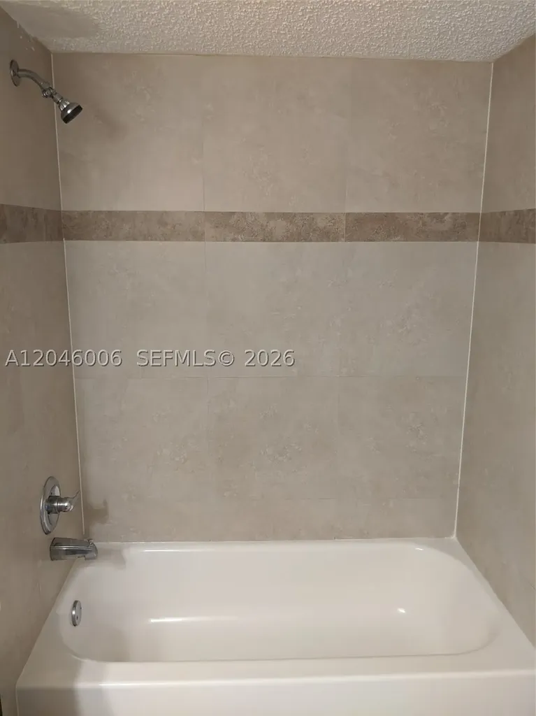 4015 W Mcnab Road Pompano Beach FL 33069