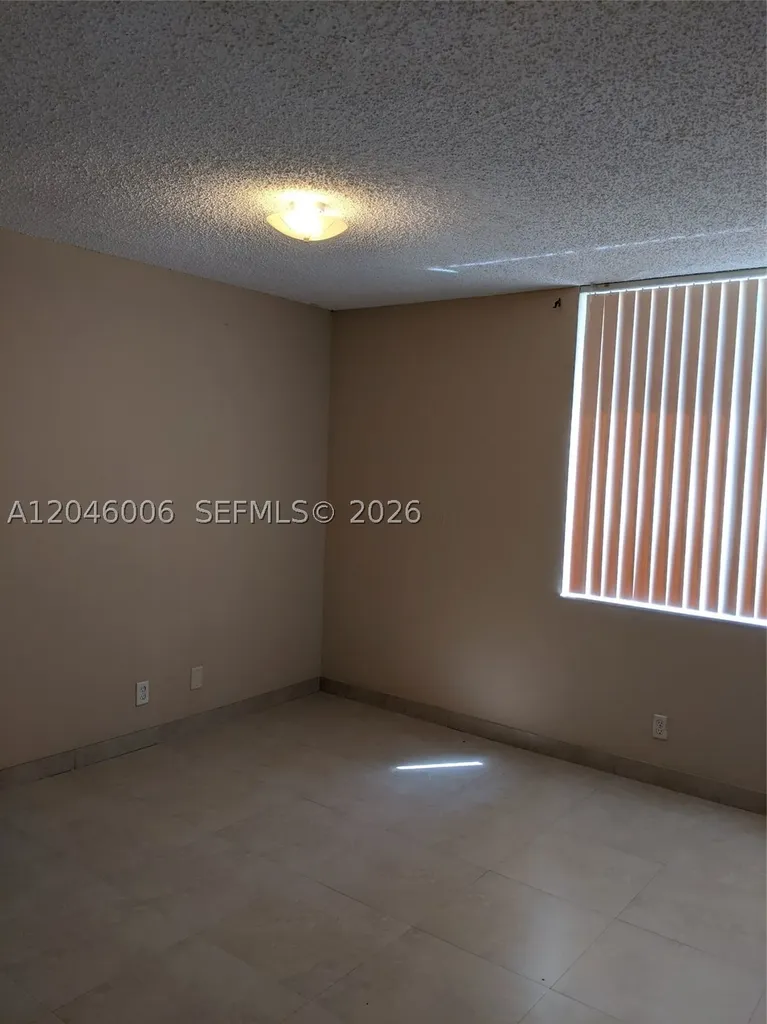 4015 W Mcnab Road Pompano Beach FL 33069