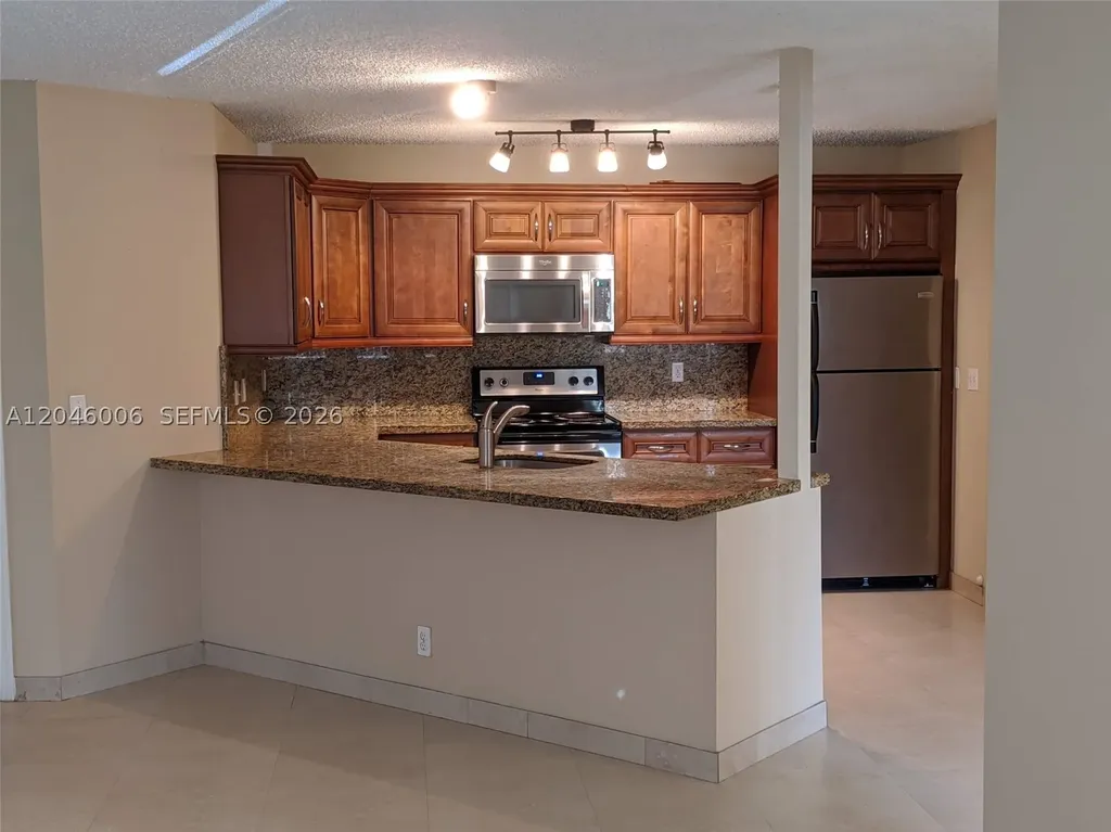 4015 W Mcnab Road Pompano Beach FL 33069