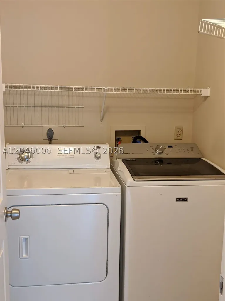 4015 W Mcnab Road Pompano Beach FL 33069