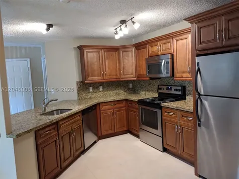 4015 W Mcnab Road Pompano Beach FL 33069